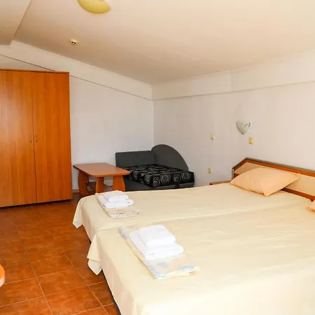 Hotel Sofia 2*